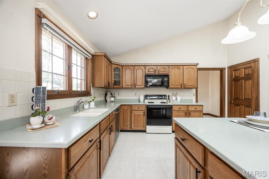 130 Hickory Lake