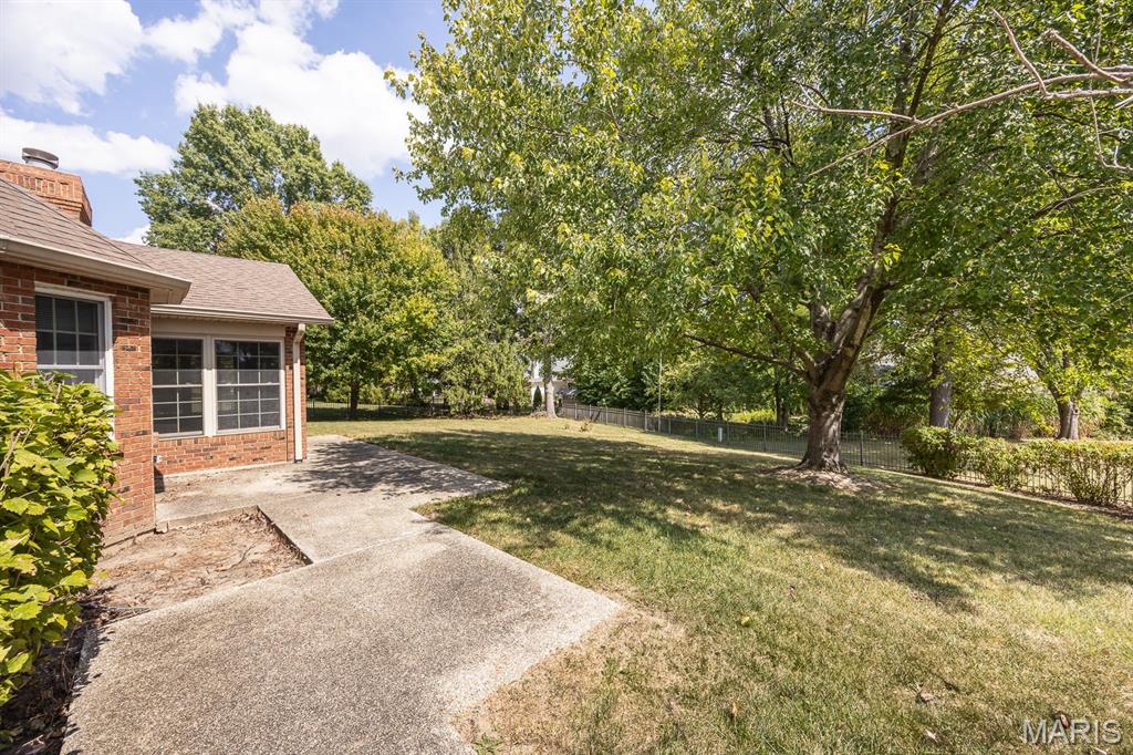 130 Hickory Lake