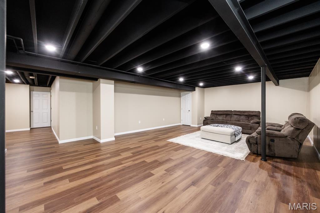 2825 Smokehouse Way