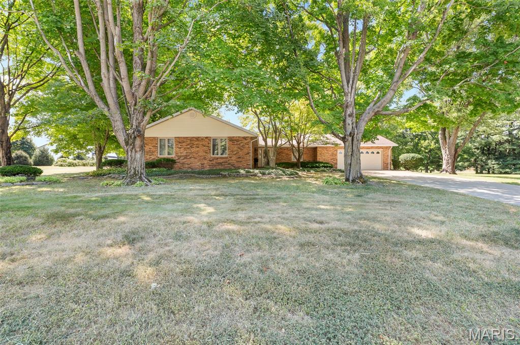 906 Glen Crossing Road