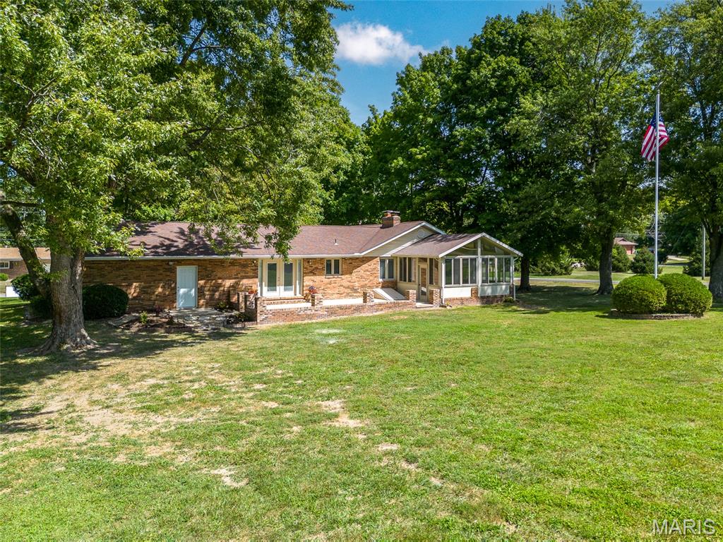 906 Glen Crossing Road