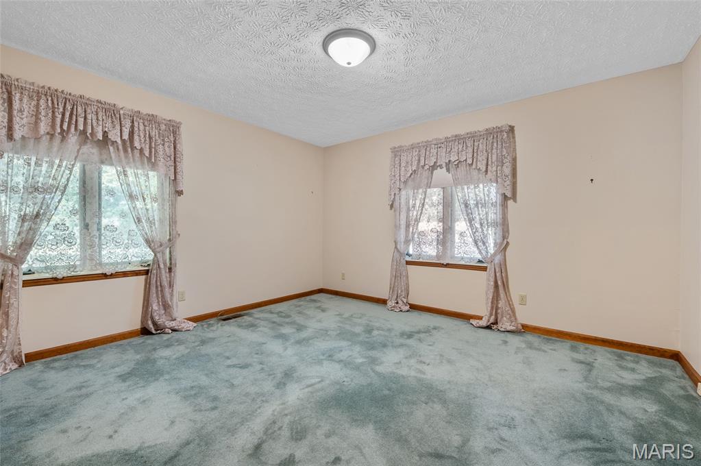906 Glen Crossing Road