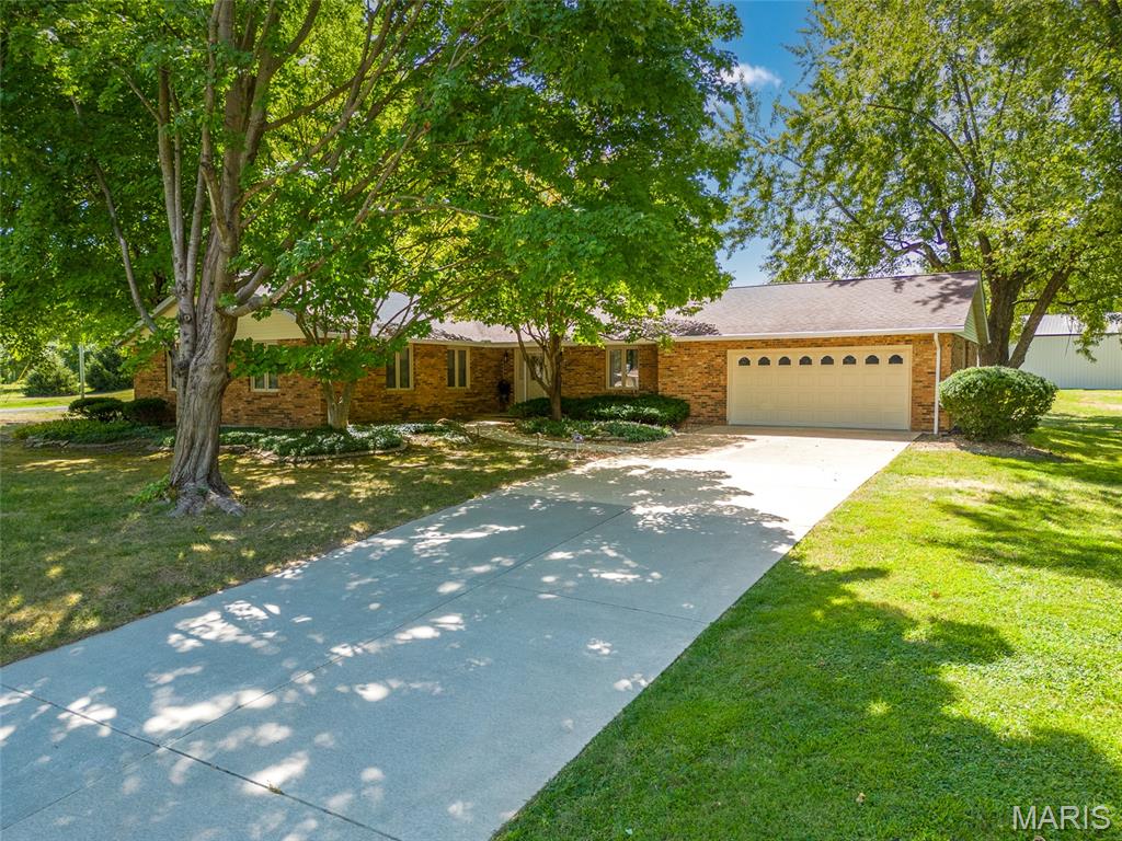 906 Glen Crossing Road