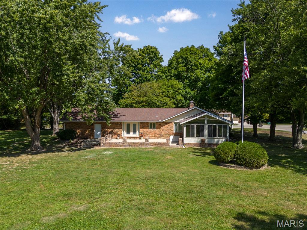 906 Glen Crossing Road