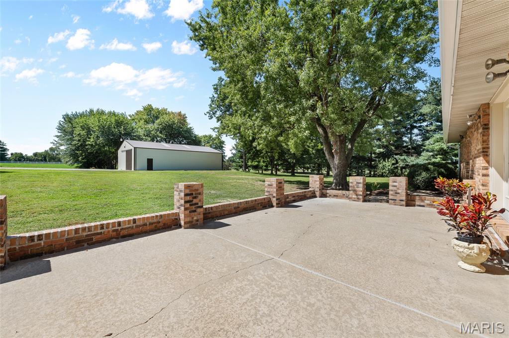 906 Glen Crossing Road