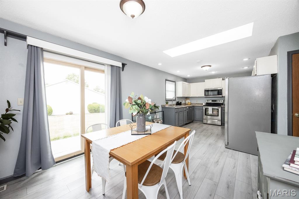 3 Lynnwood Court