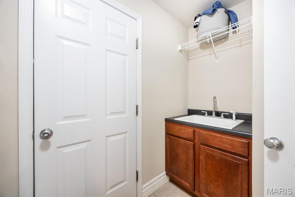 224 Hall Point