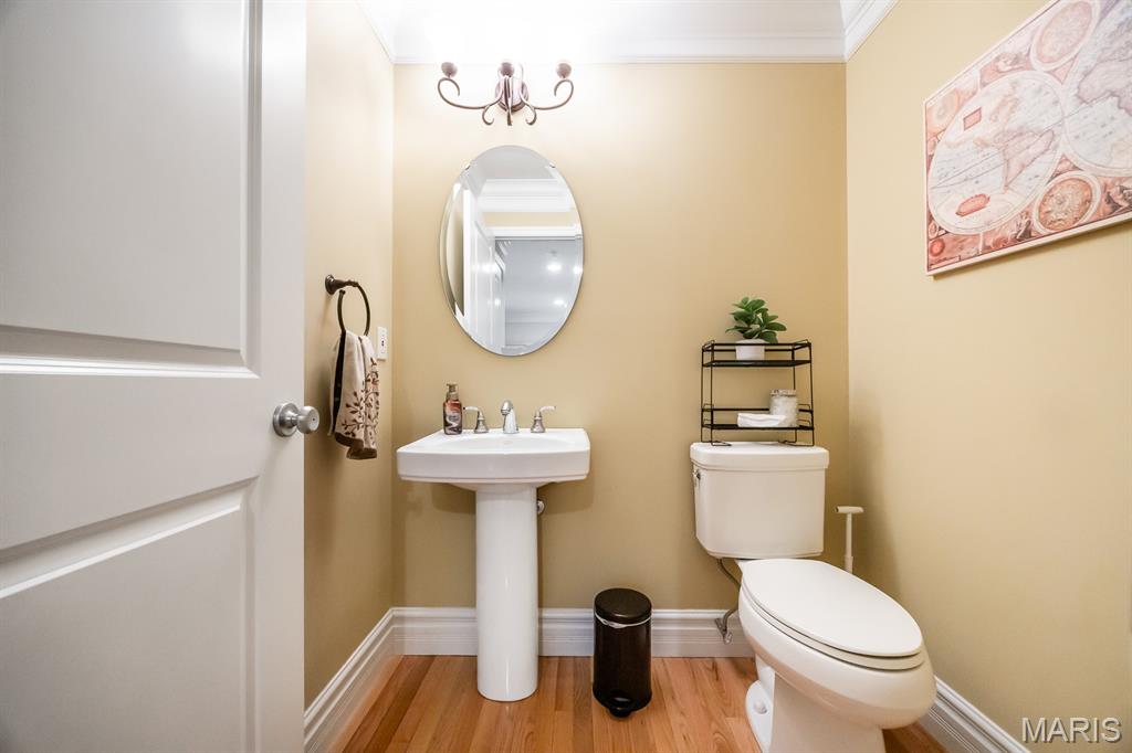 224 Hall Point