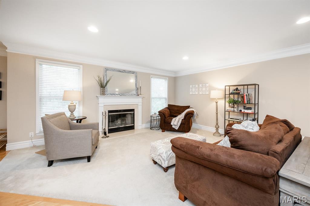 224 Hall Point
