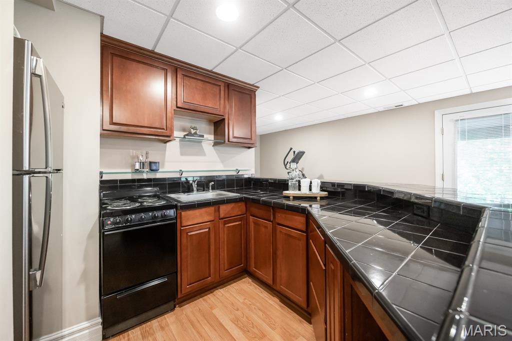 224 Hall Point