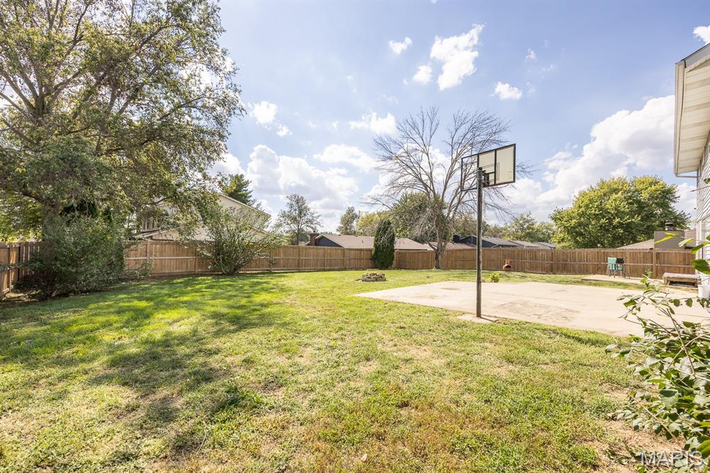2224 Cotswold Circle