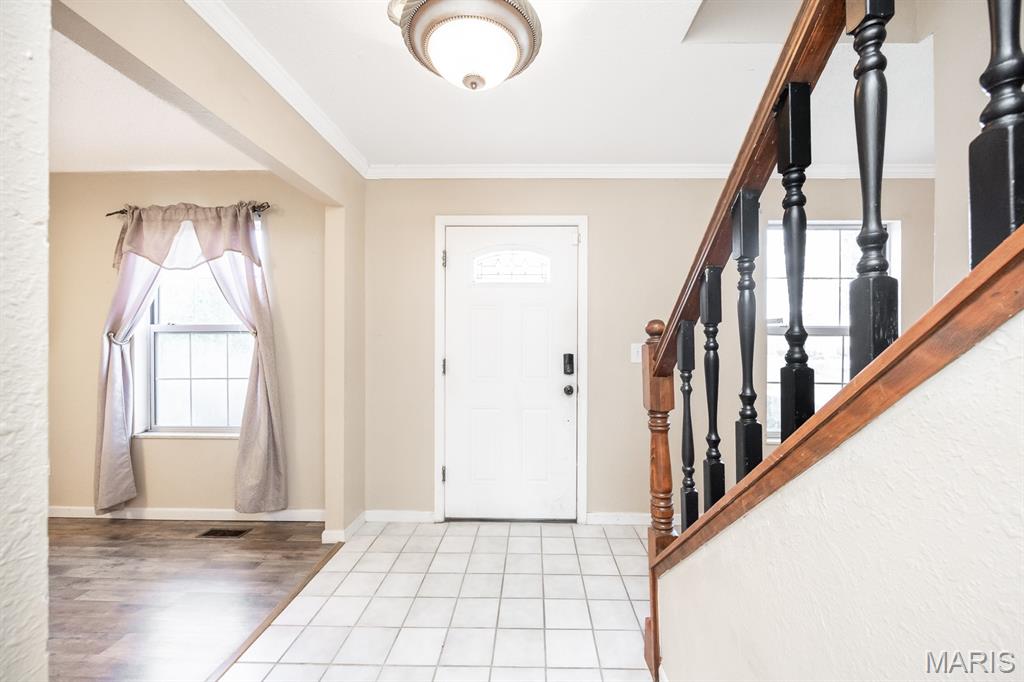 2224 Cotswold Circle