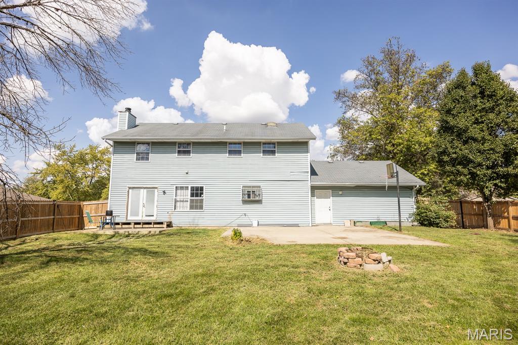 2224 Cotswold Circle