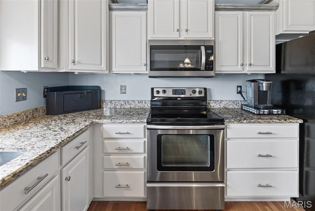 3434 Whistling Cove
