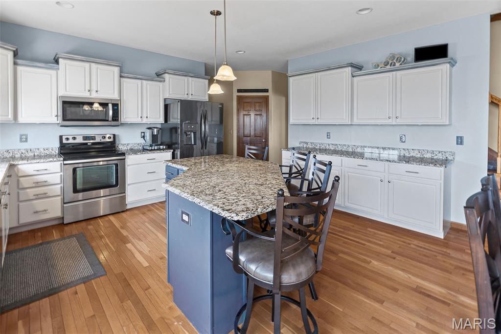 3434 Whistling Cove