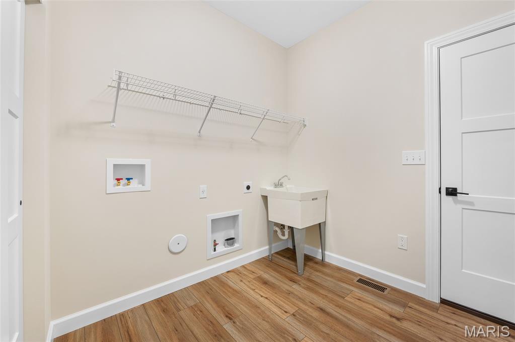 1819 Robins Mill Court