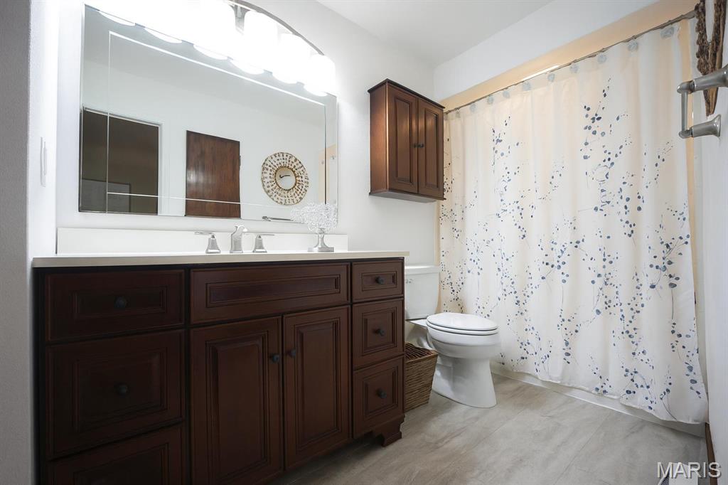 17 Willowbrook Drive