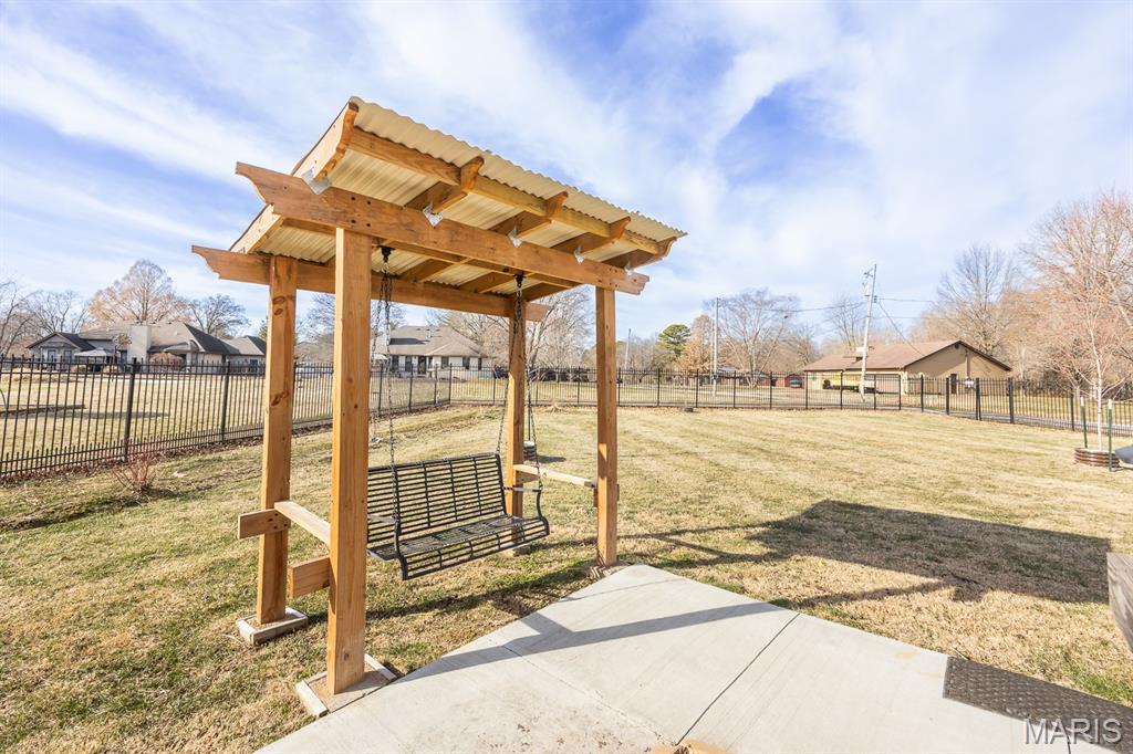 624 Briar Meadow Court