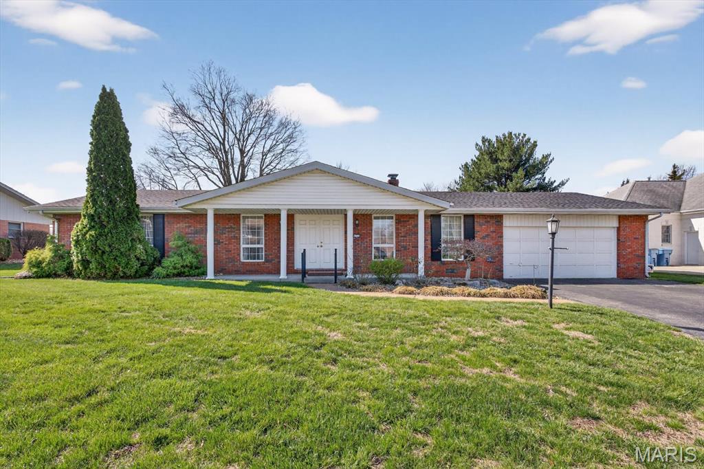 1712 Saint Andrews Drive