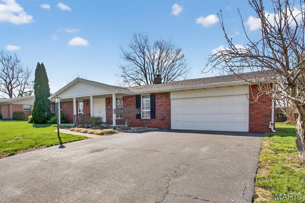 1712 Saint Andrews Drive