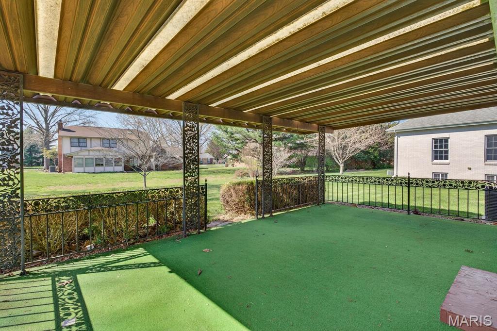 1712 Saint Andrews Drive