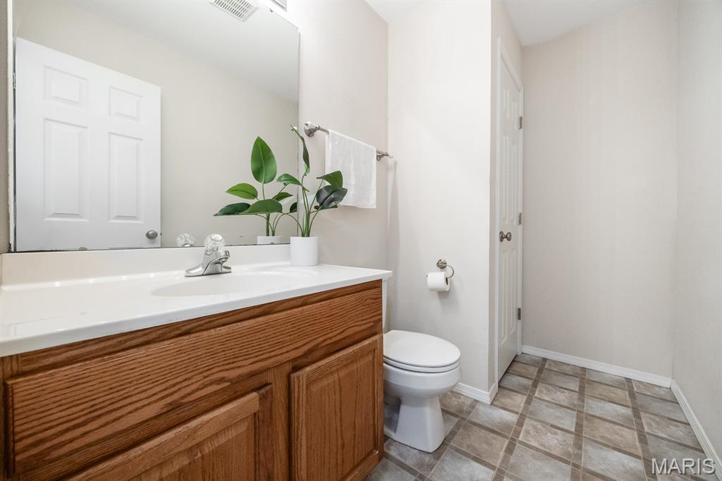 905 Chesapeake Junction