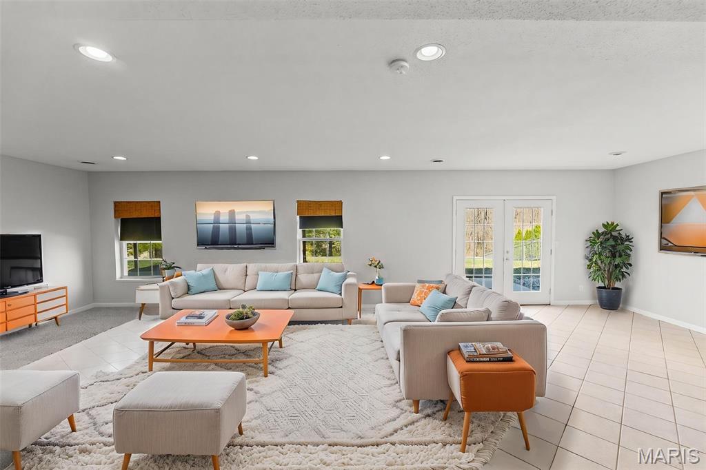 121 Somerset Drive