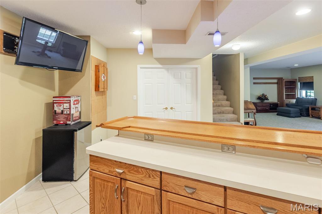 121 Somerset Drive