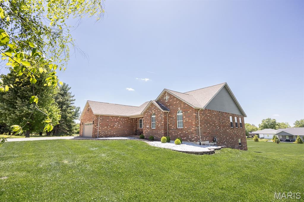 5 Pioneer Trail