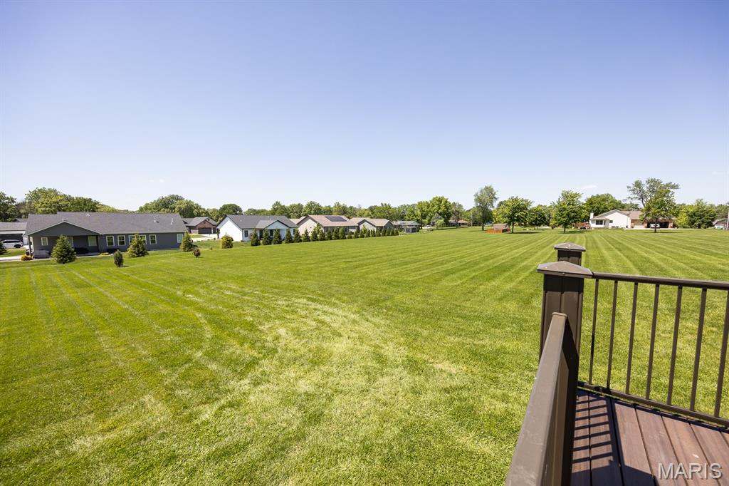 5 Pioneer Trail