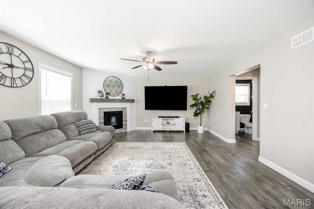 3448 Dakota Drive