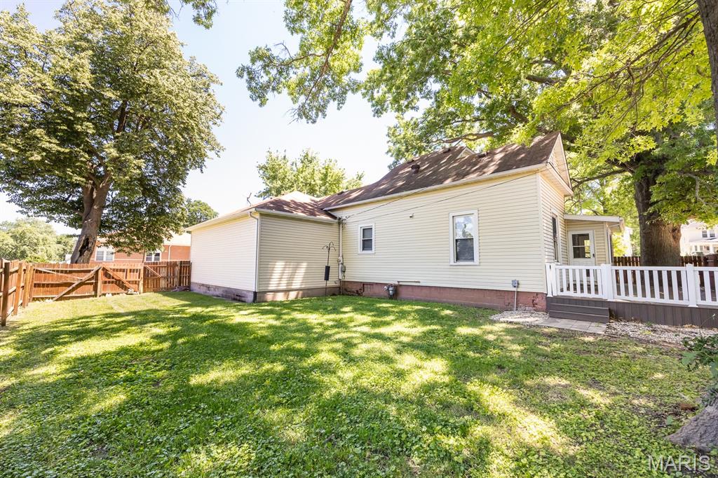 102 W High Street