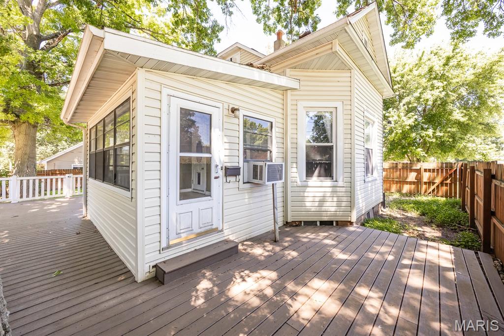 102 W High Street
