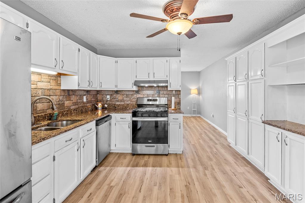 229 Chouteau Point