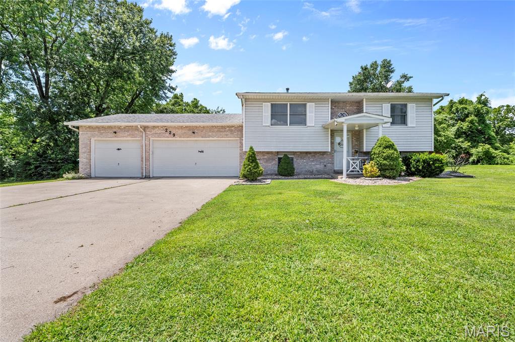 229 Chouteau Point
