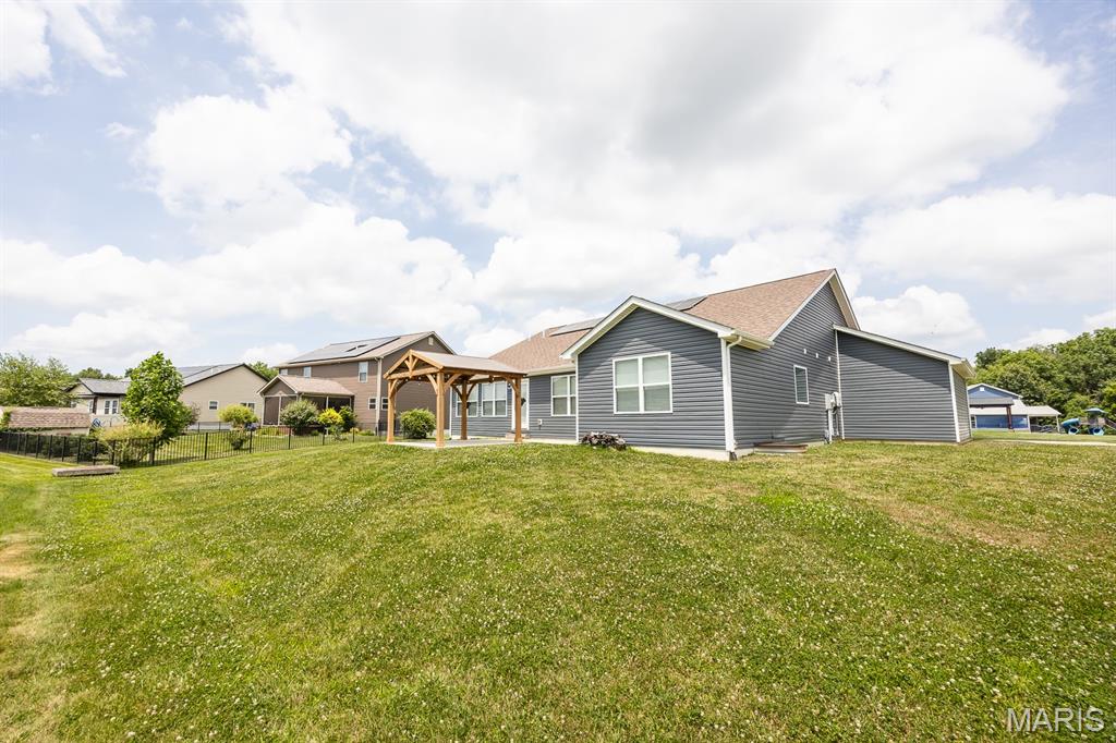 2658 London Lane