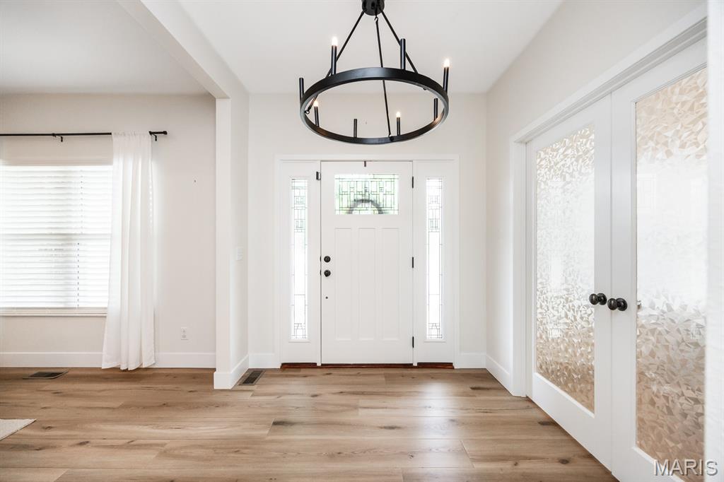 905 Chevalier Lane