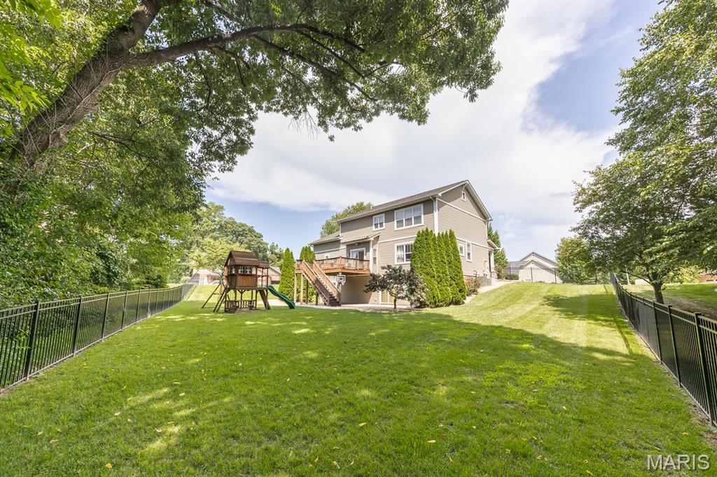 905 Chevalier Lane