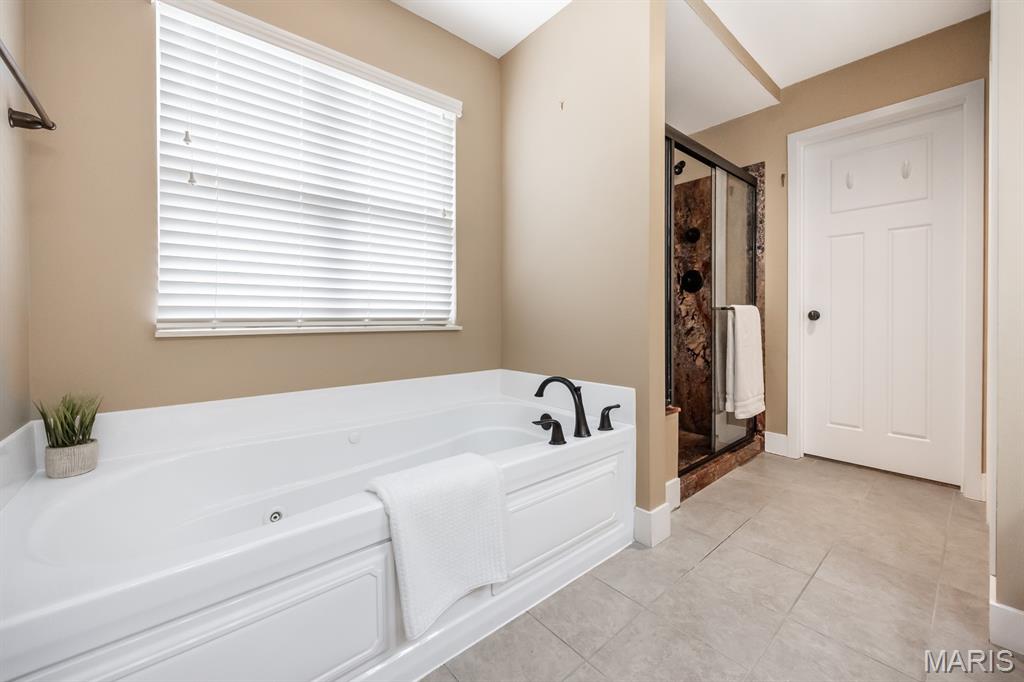 905 Chevalier Lane