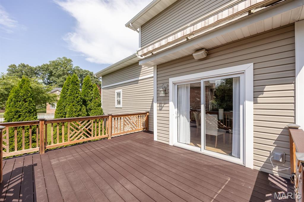 905 Chevalier Lane
