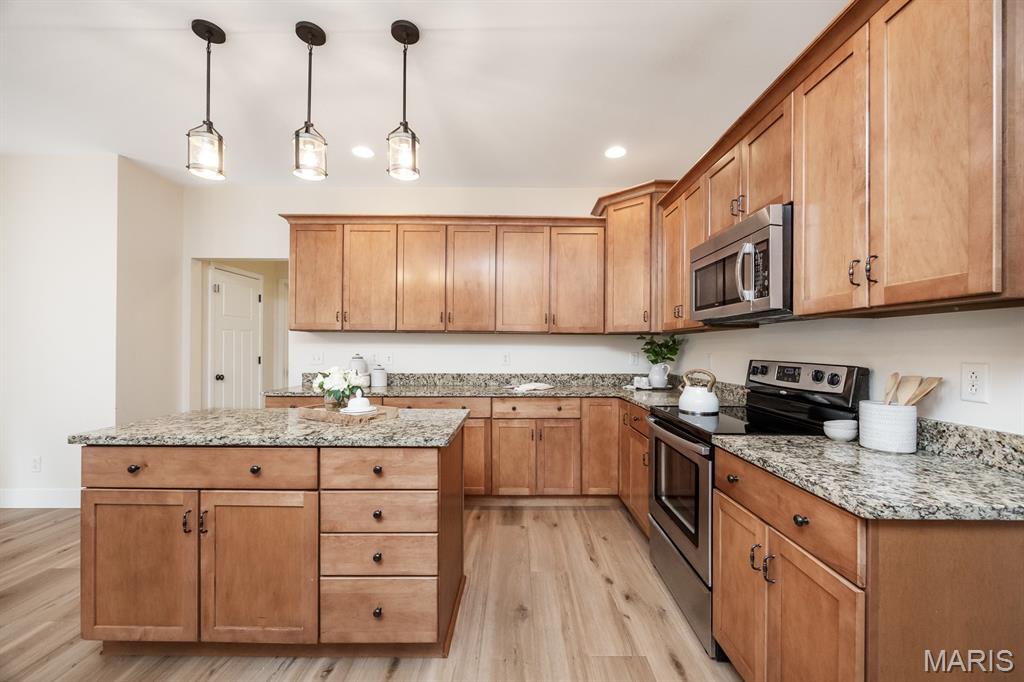 905 Chevalier Lane