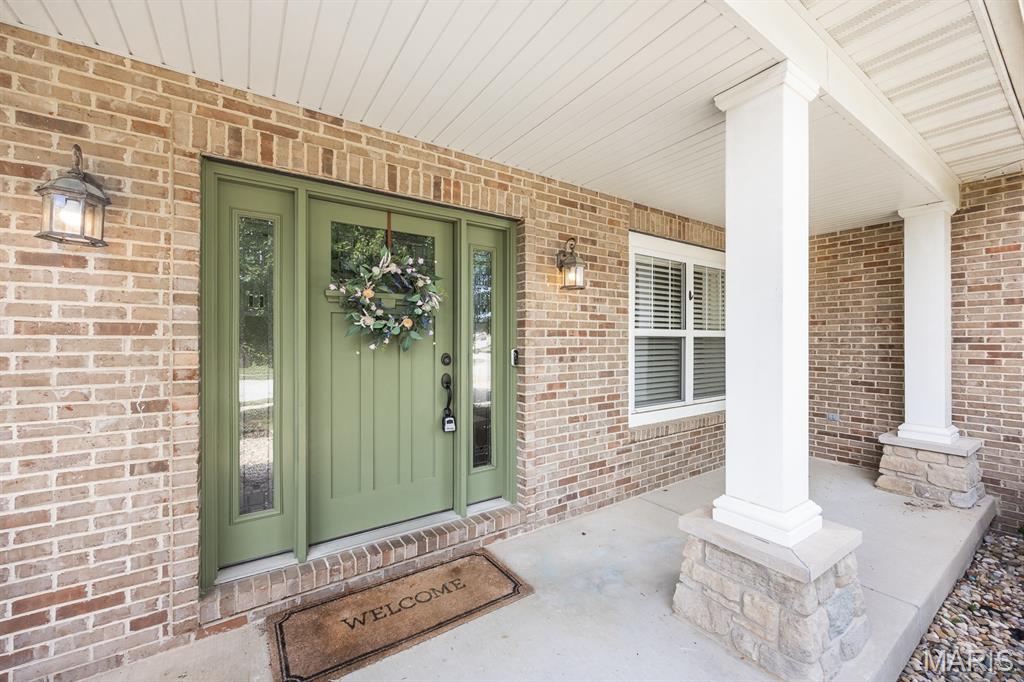 905 Chevalier Lane