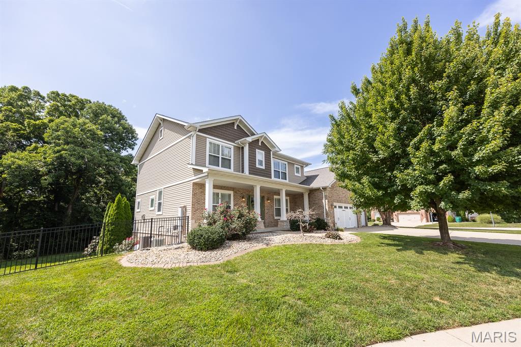 905 Chevalier Lane