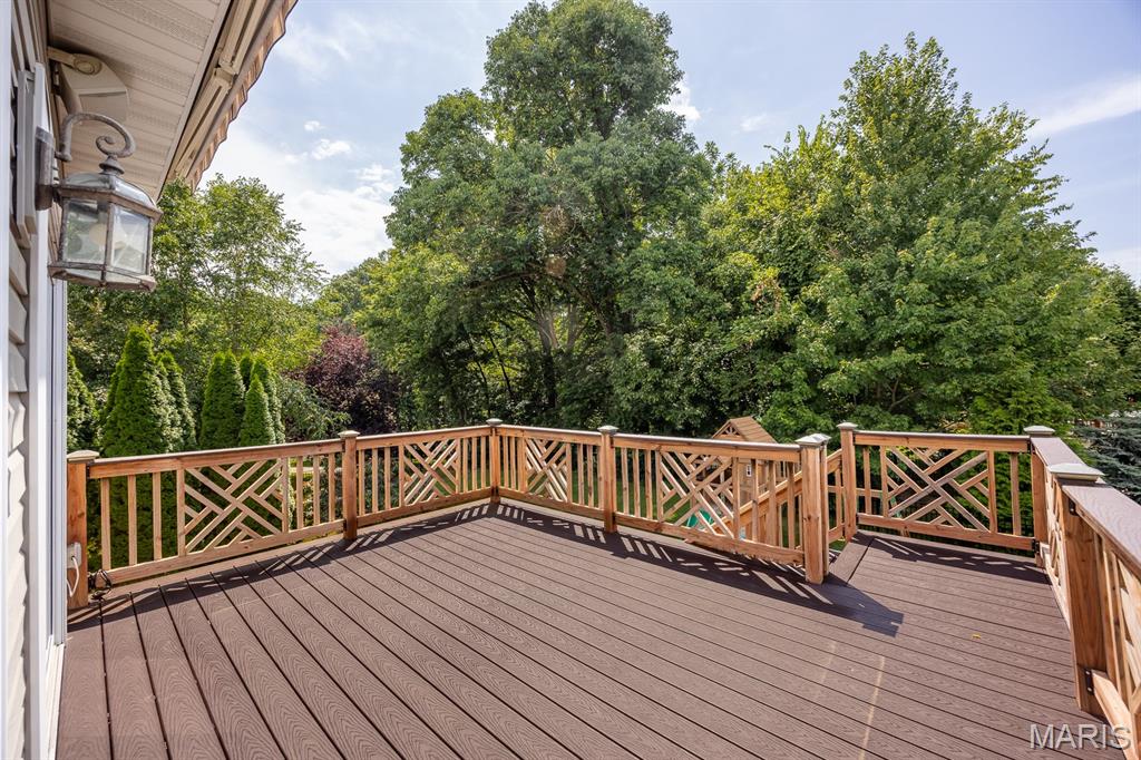 905 Chevalier Lane