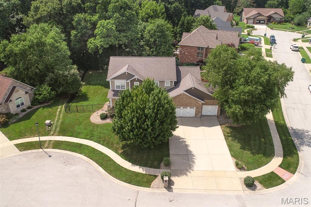 905 Chevalier Lane