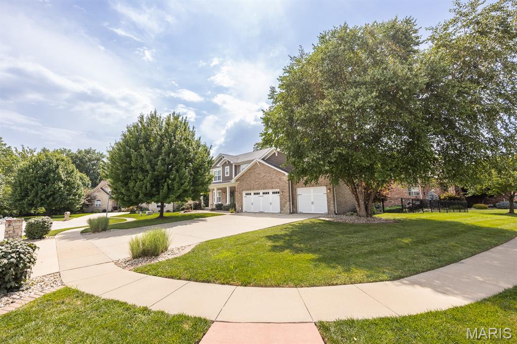 905 Chevalier Lane