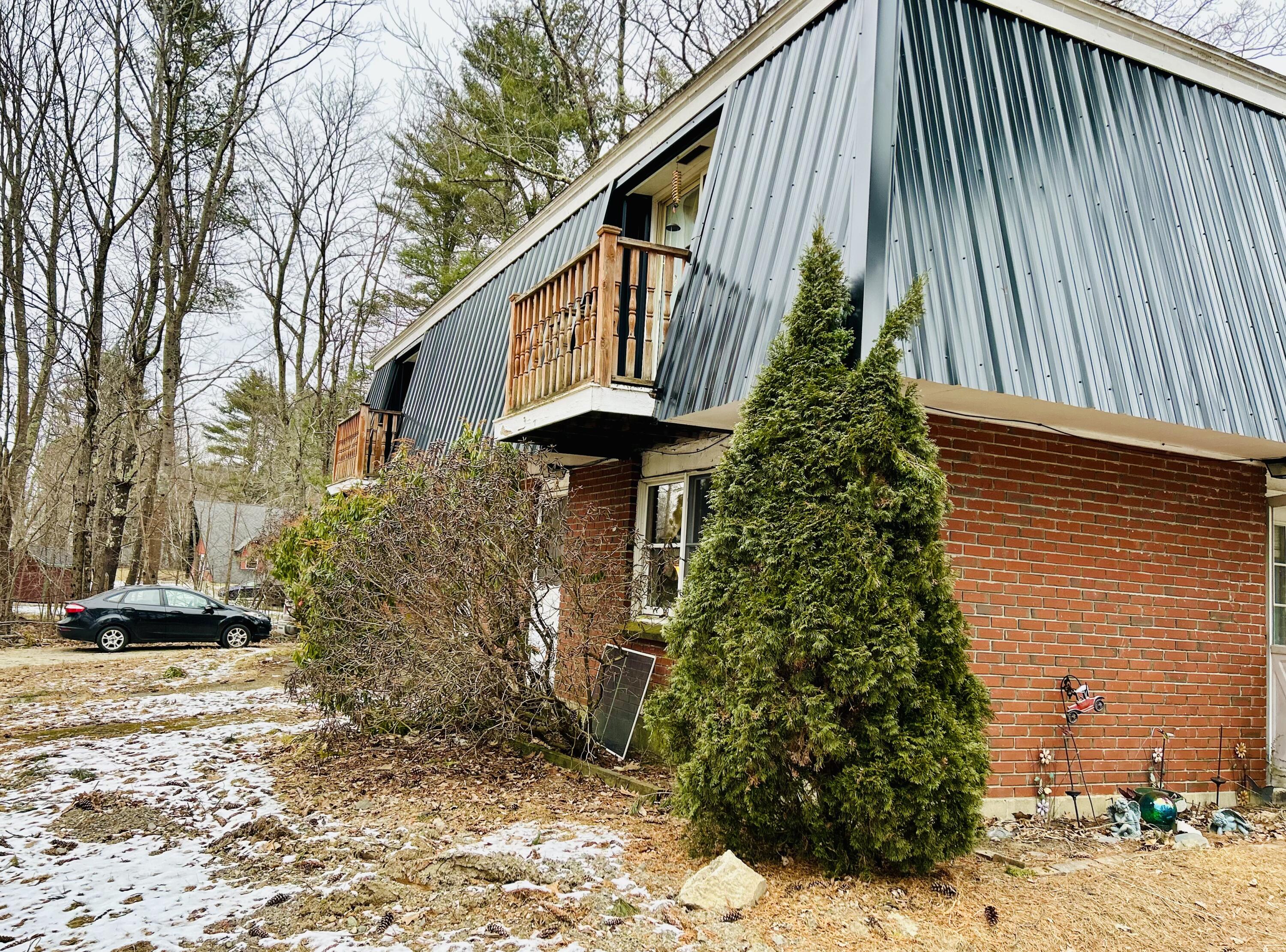 1074 Hallowell Litchfield Road