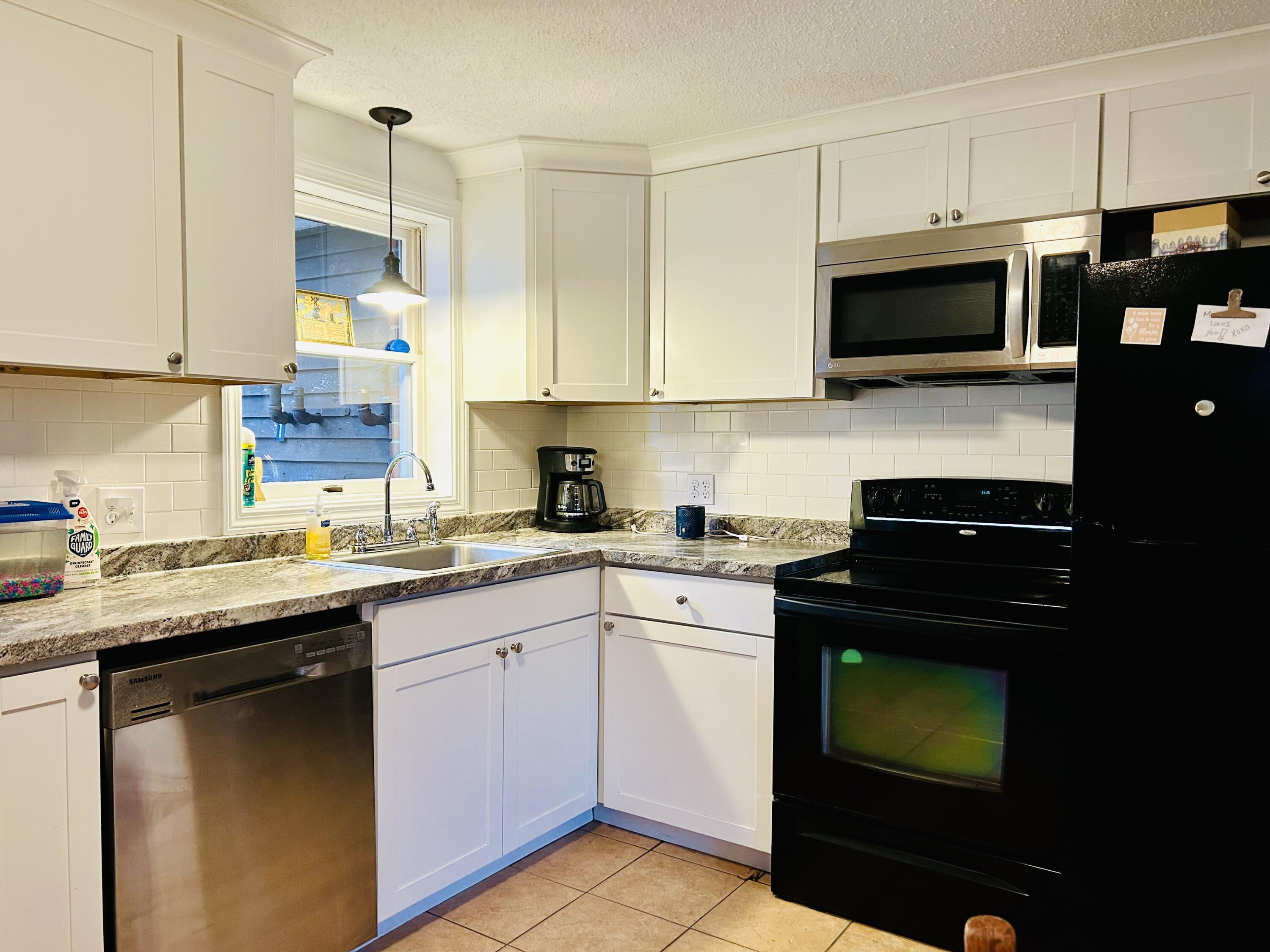 1074 Hallowell Litchfield Road