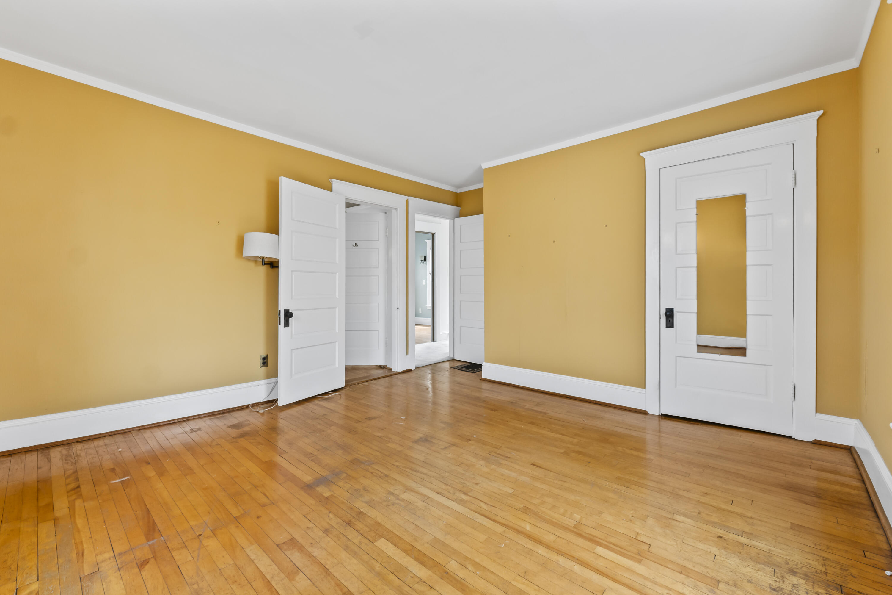 2 West Court