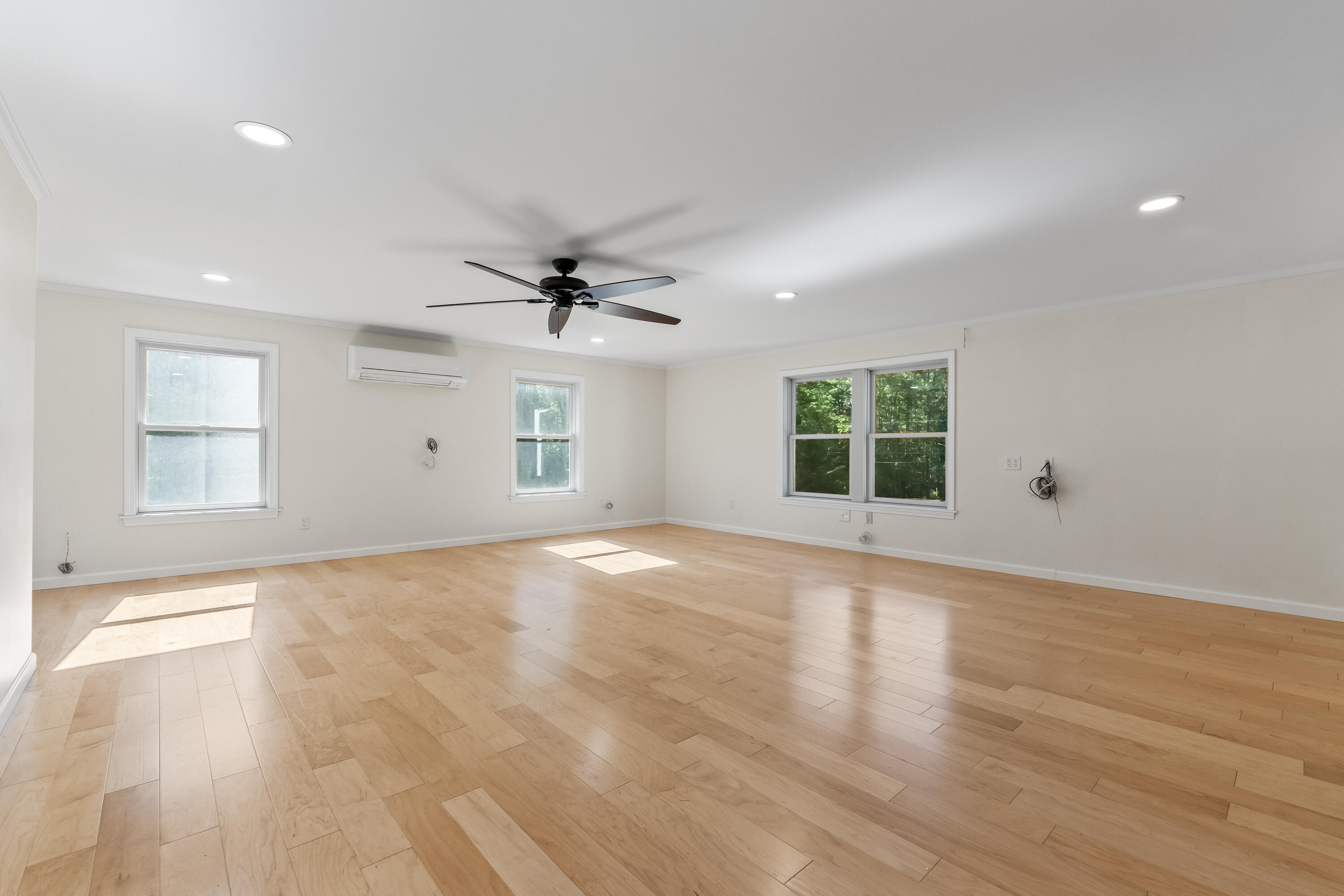 40 Westwind Drive